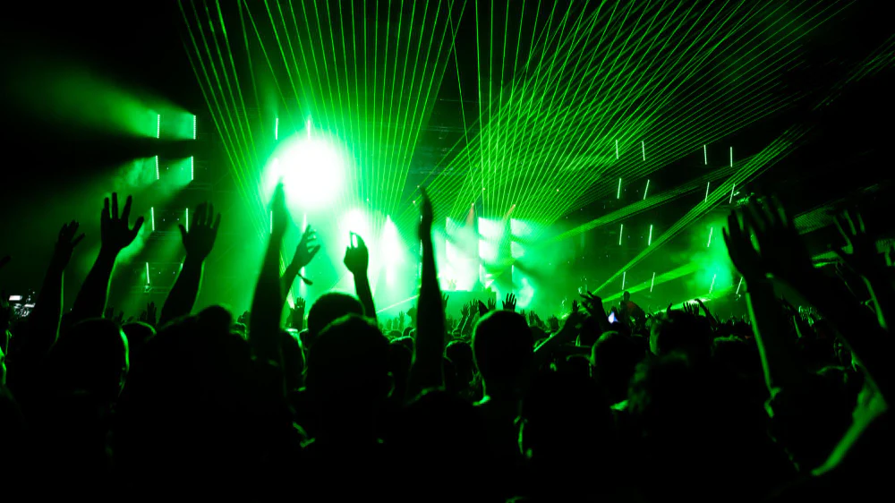 outfit techno festival